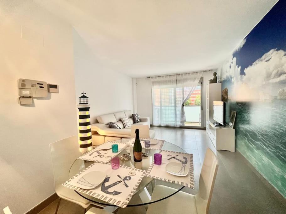 New! Apartamento Con 2 Piscinas, Parque Infantil, A 1 Min De La Playa Сан Антони де Калоне Екстериор снимка