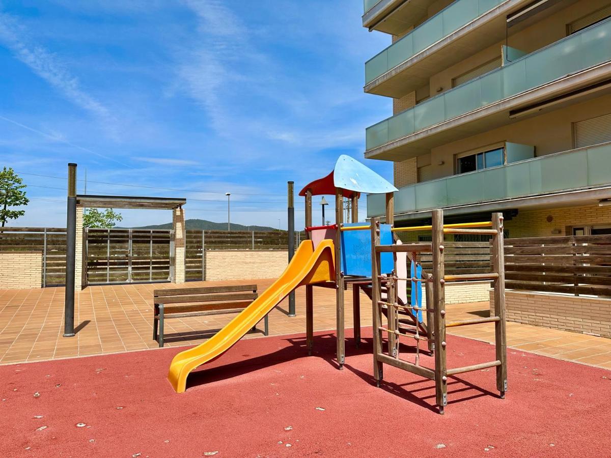 New! Apartamento Con 2 Piscinas, Parque Infantil, A 1 Min De La Playa Сан Антони де Калоне Екстериор снимка