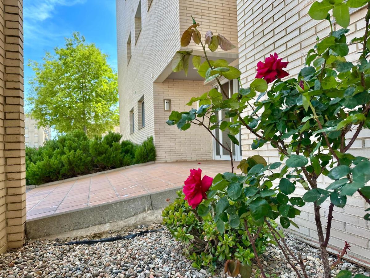 New! Apartamento Con 2 Piscinas, Parque Infantil, A 1 Min De La Playa Сан Антони де Калоне Екстериор снимка