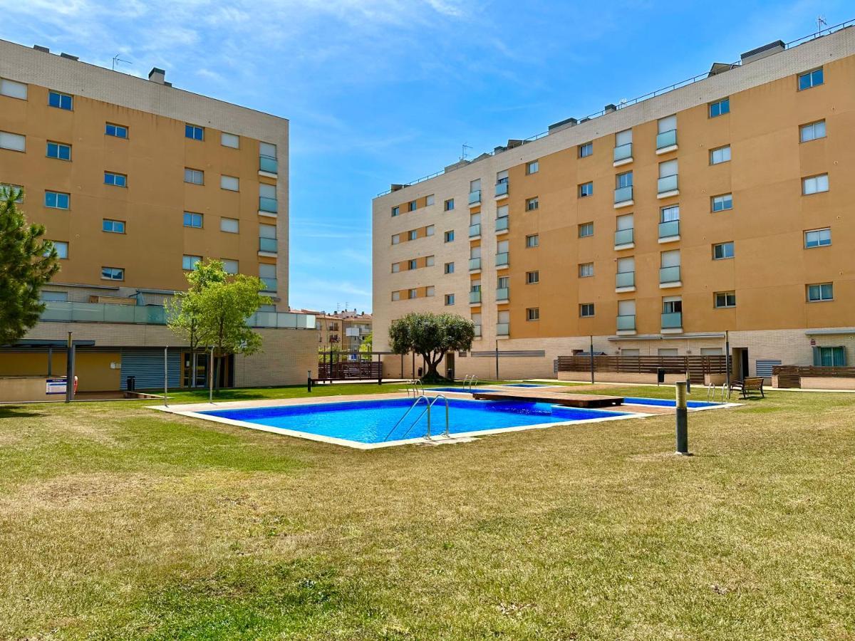 New! Apartamento Con 2 Piscinas, Parque Infantil, A 1 Min De La Playa Сан Антони де Калоне Екстериор снимка