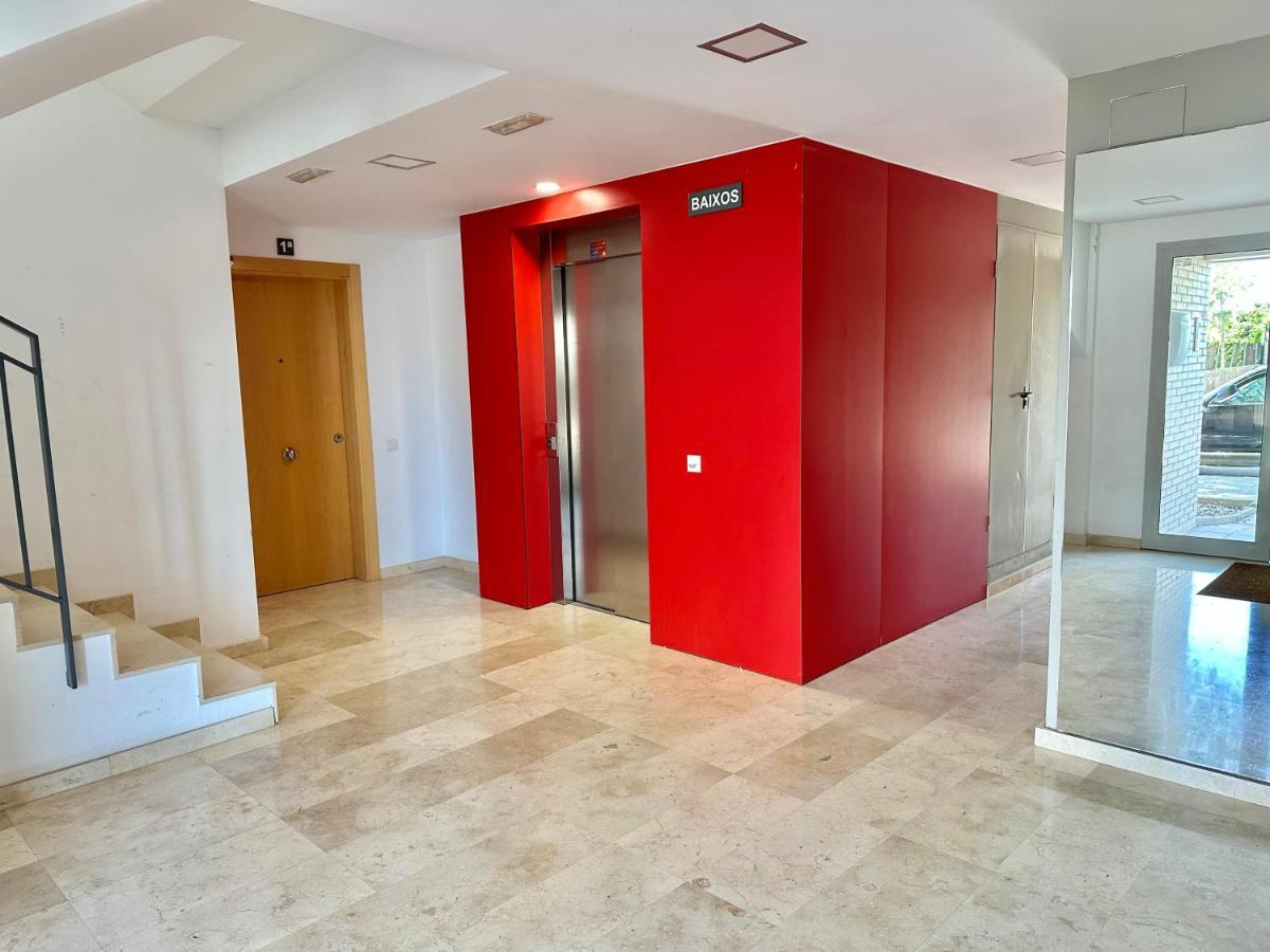 New! Apartamento Con 2 Piscinas, Parque Infantil, A 1 Min De La Playa Сан Антони де Калоне Екстериор снимка