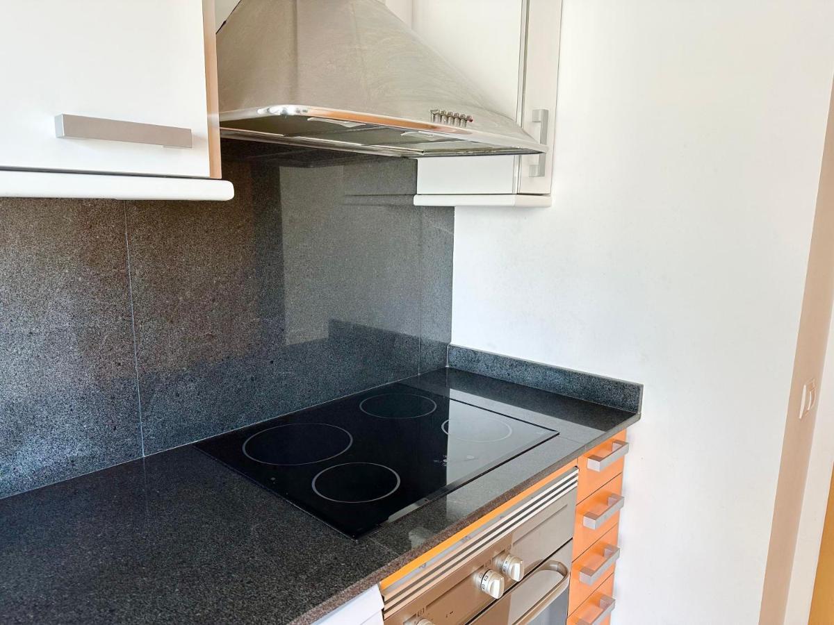 New! Apartamento Con 2 Piscinas, Parque Infantil, A 1 Min De La Playa Сан Антони де Калоне Екстериор снимка